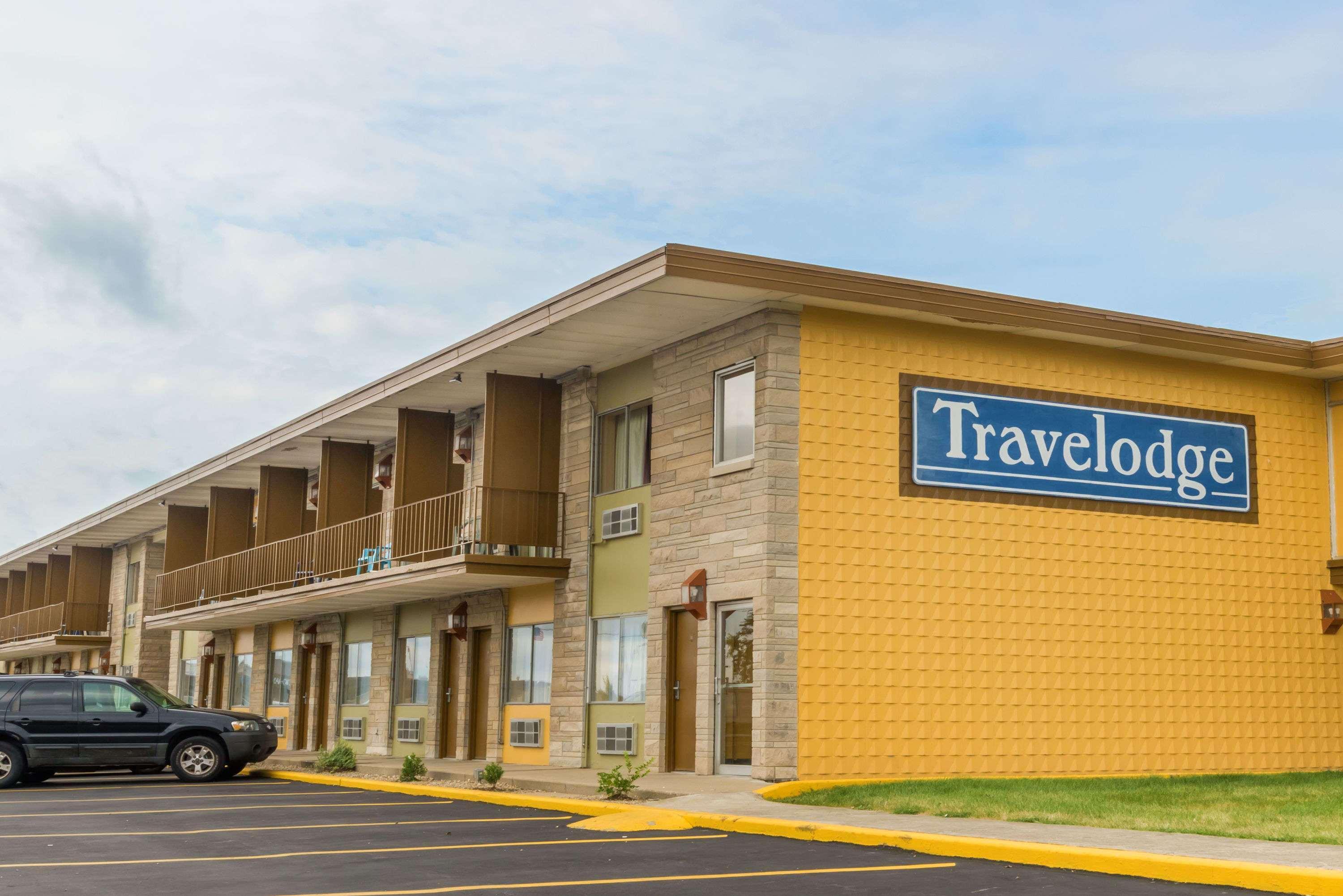 Travelodge by Wyndham Bloomington Eksteriør billede