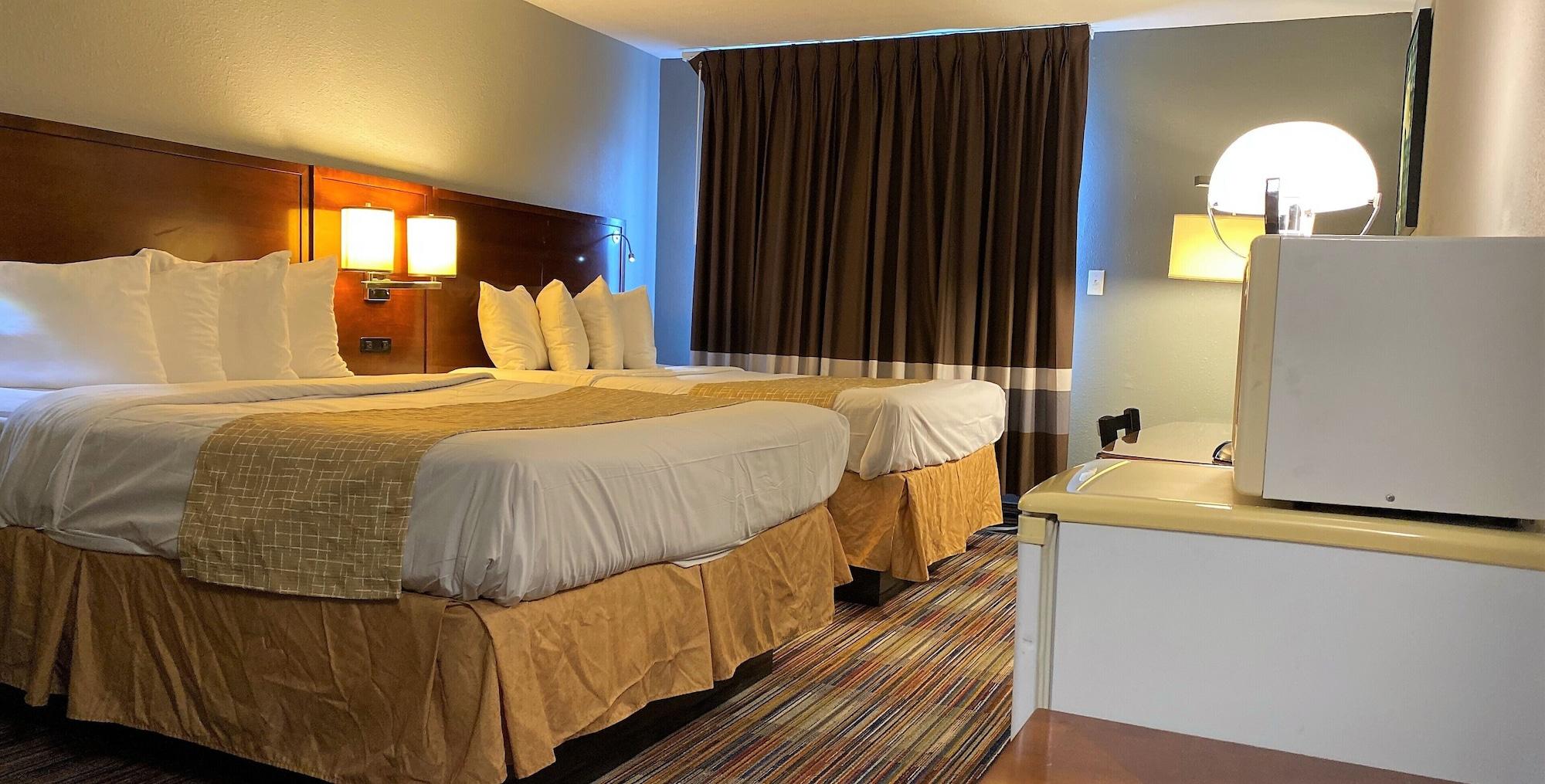 Travelodge by Wyndham Bloomington Eksteriør billede
