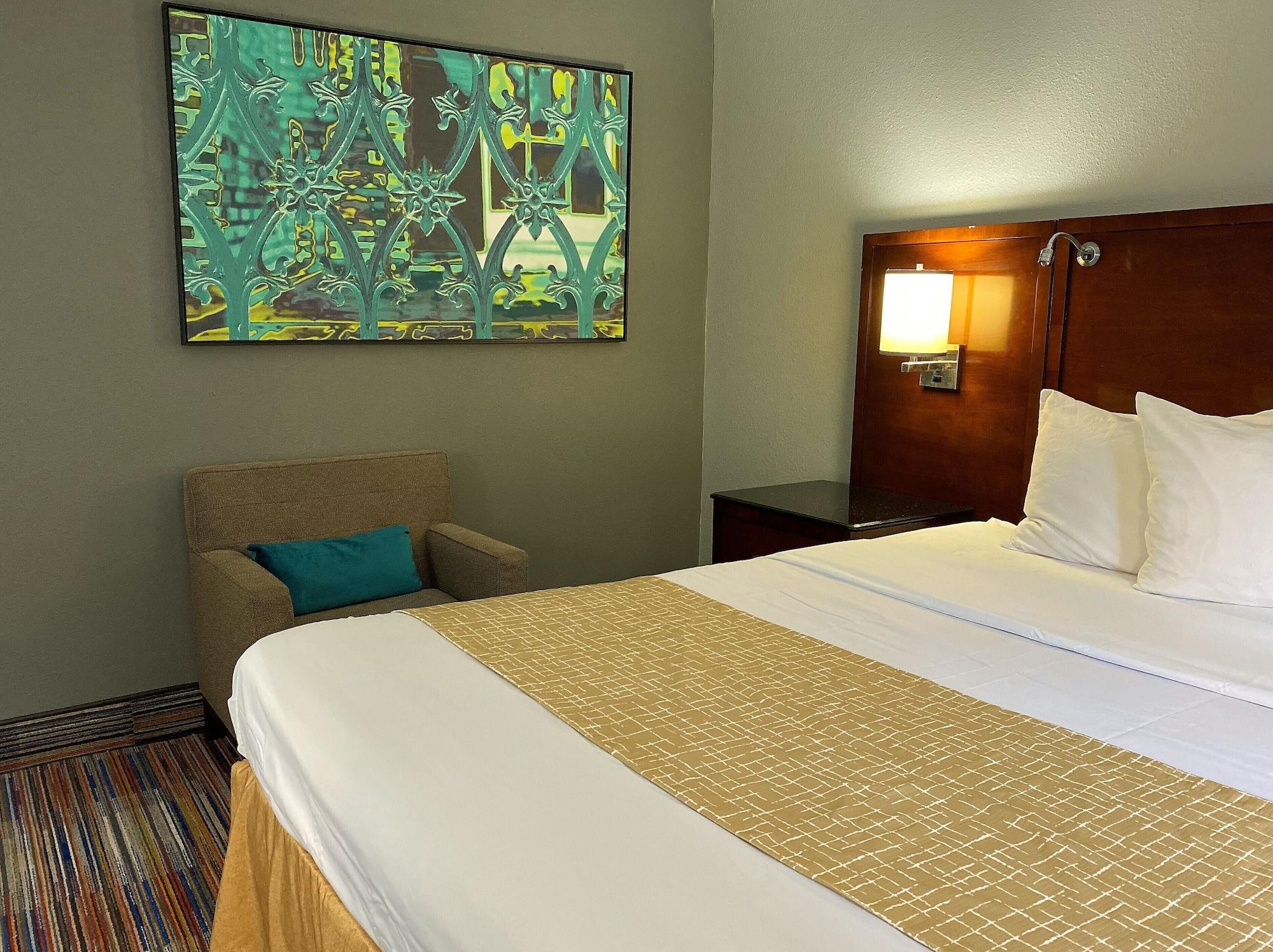 Travelodge by Wyndham Bloomington Eksteriør billede