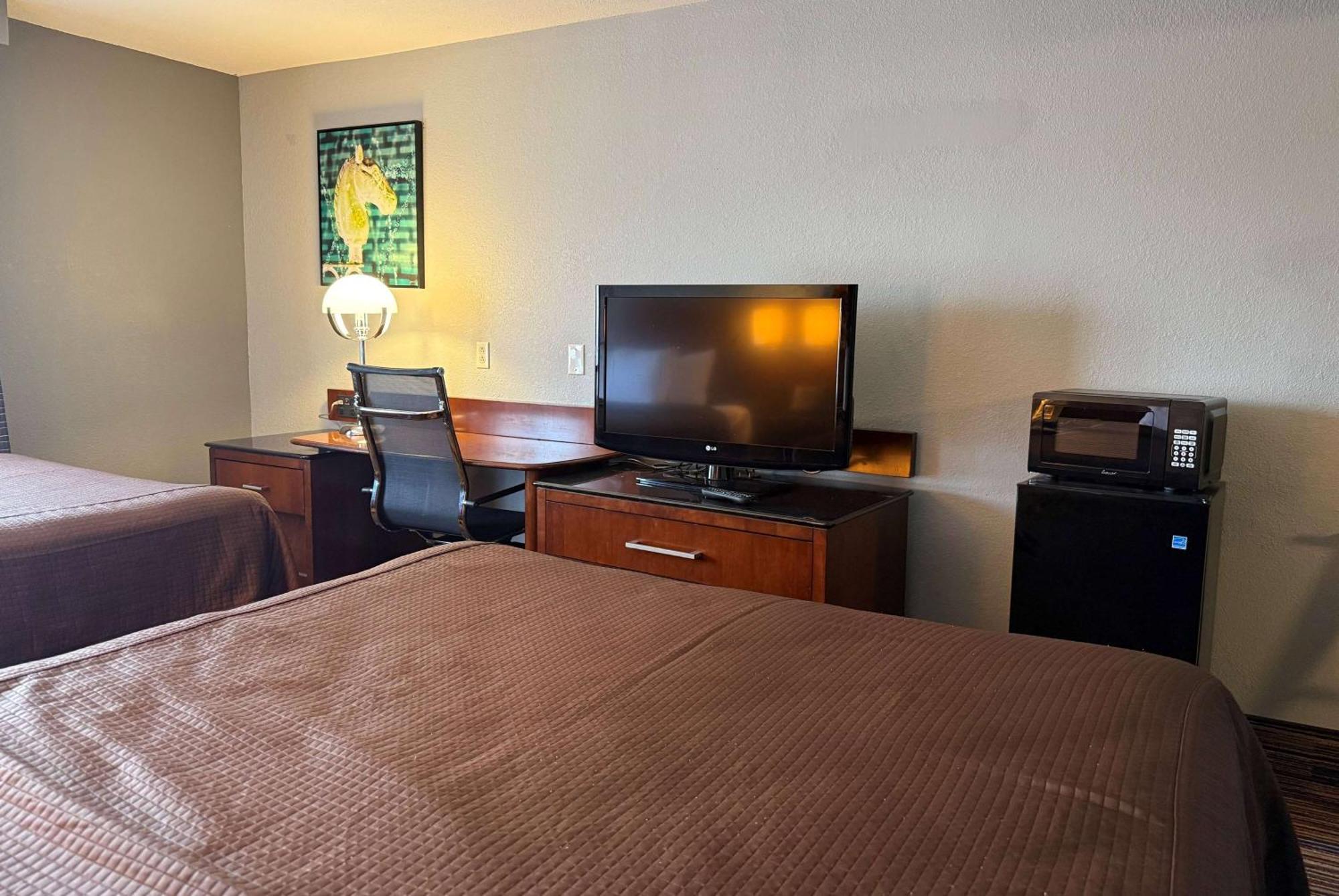Travelodge by Wyndham Bloomington Eksteriør billede